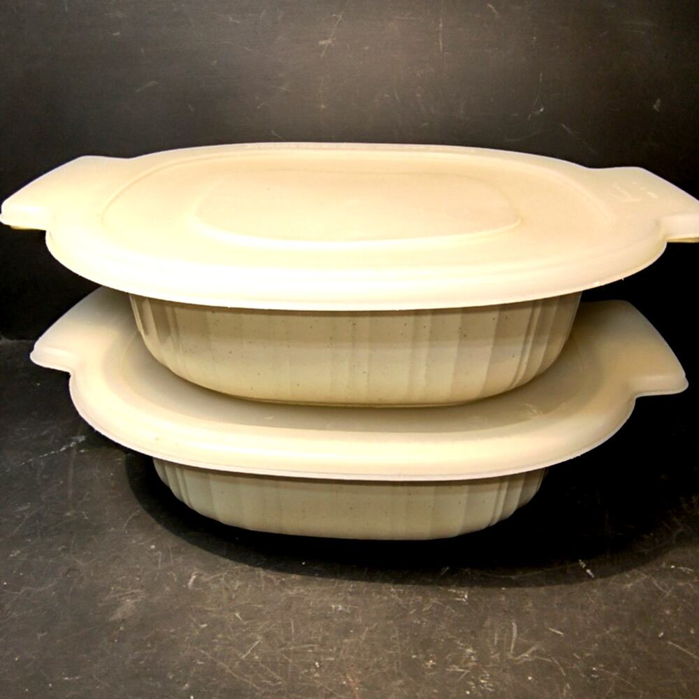 1982.  Two Rubbermaid Oven and Microwave One Quart Casseroles with Lids